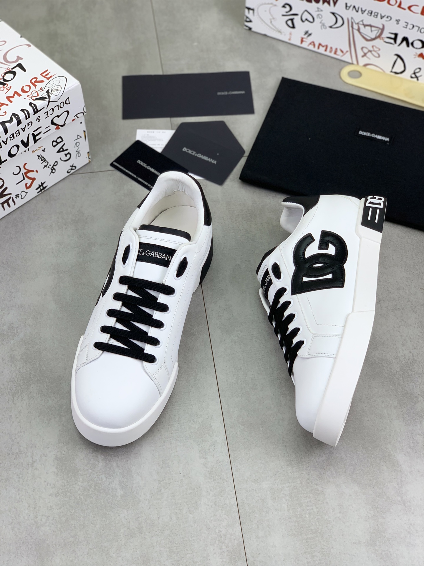 olce & Gabbana shoe